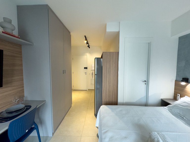 Studio na Vila Madalena, Metrô ao Lado e Conforto!