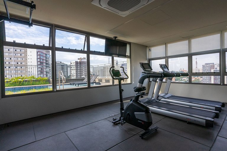 Studio na Vila Madalena, Metrô ao Lado e Conforto!