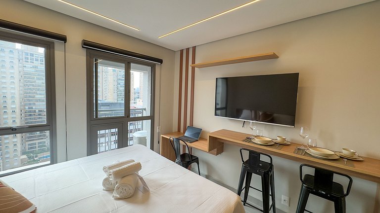 Lindo Studio Próximo Metrô e Shopping Ibirapuera