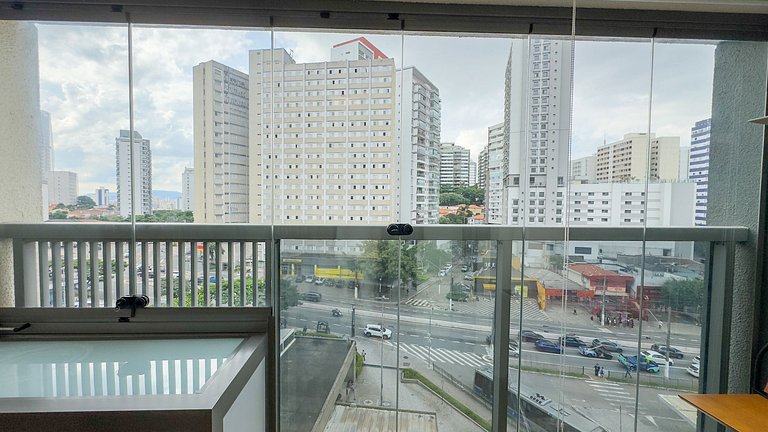Seu lar na Vila Mada, studio acolhedor com metrô!