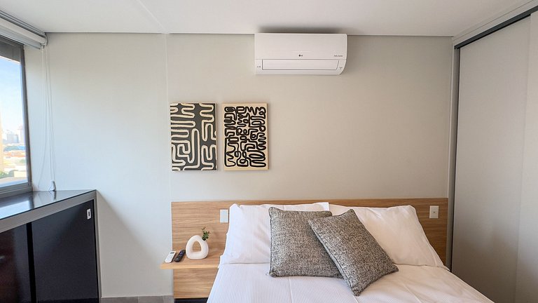 Premium Studio!Pool, Leisure, Metro 3 Minutes Away