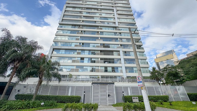 Pinheiros -Piscina Aquecida, Garagem, Metrô até 4P