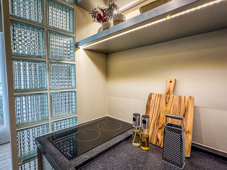 O Melhor de Perdizes Studio para 3 com Piscina