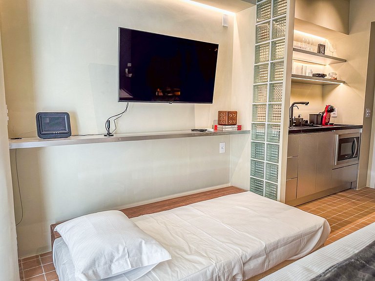 O Melhor de Perdizes Studio para 3 com Piscina