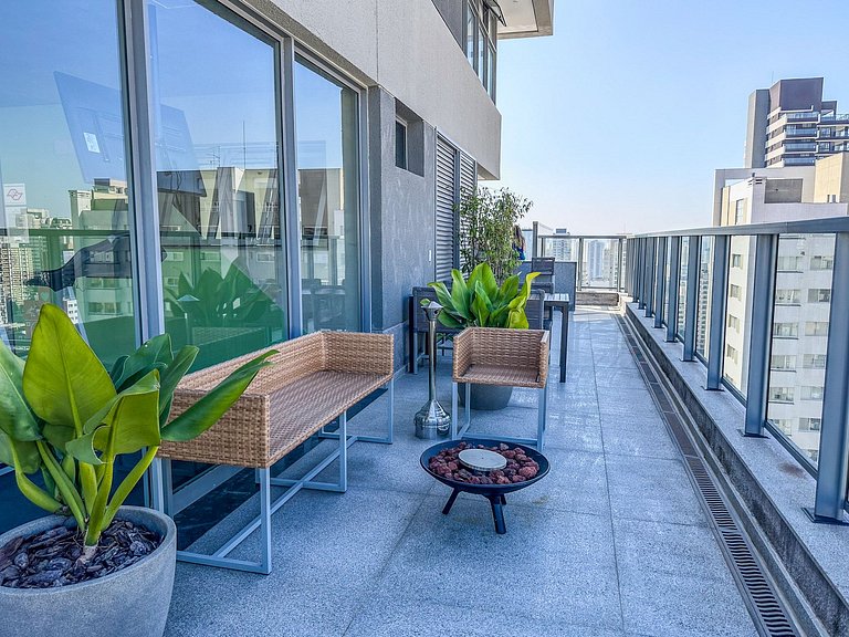 O Melhor de Perdizes Studio para 3 com Piscina