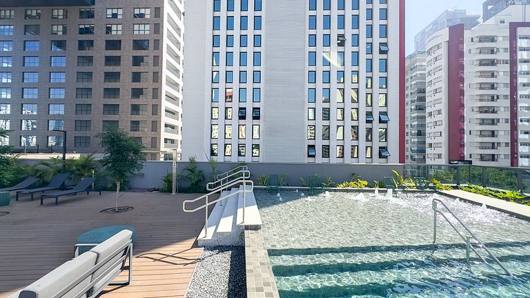 Amazing Studio! Pool and Leisure near the Subway